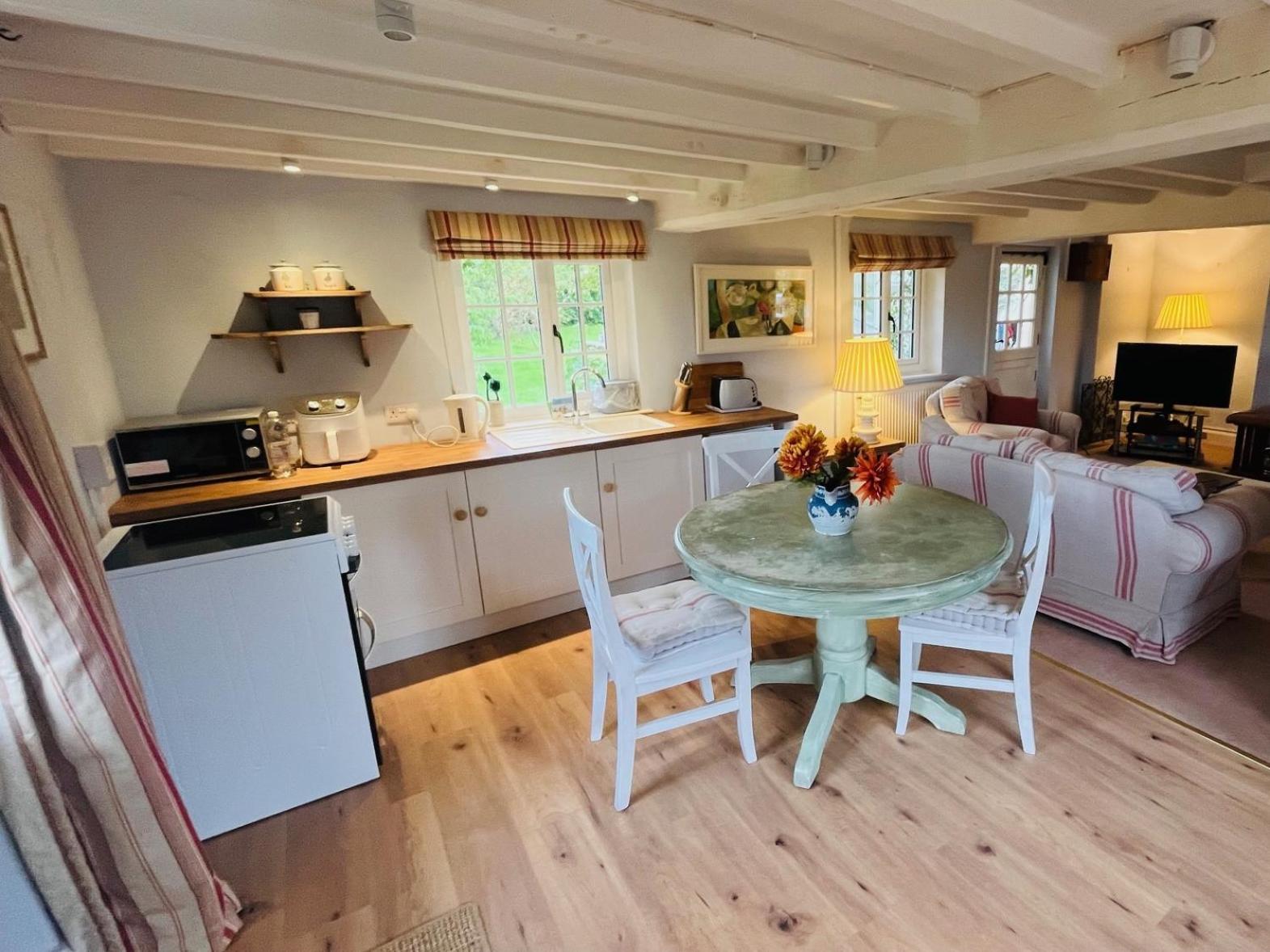 Mulsford Cottage Malpas  المظهر الخارجي الصورة